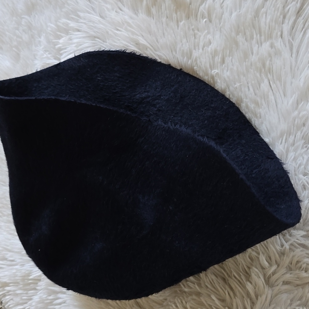 Banana Republic Bucket Hat Neutral Navy Blue Furry Fuzzy Fall Winter Fashion - Picture 6 of 6